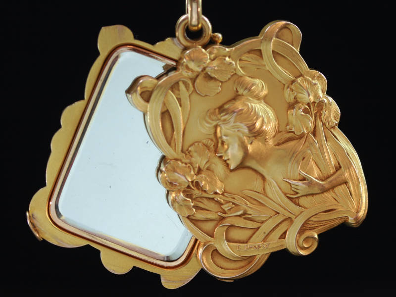 Magnificent Art Nouveau pendant signed E.Dropsy with sliding mirrors