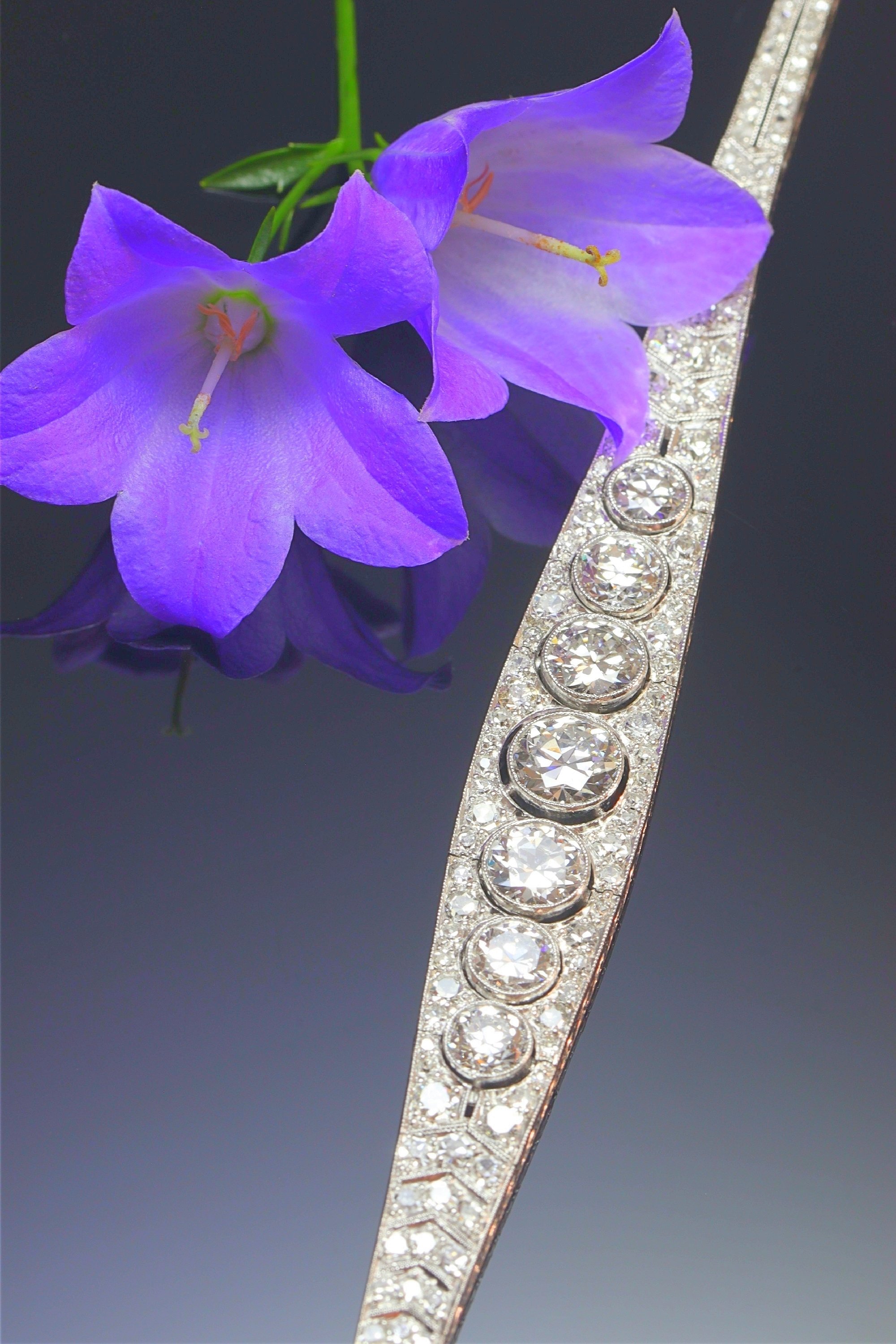 Click the picture to see of this top quality Vintage Art Deco diamond platinum bracelet