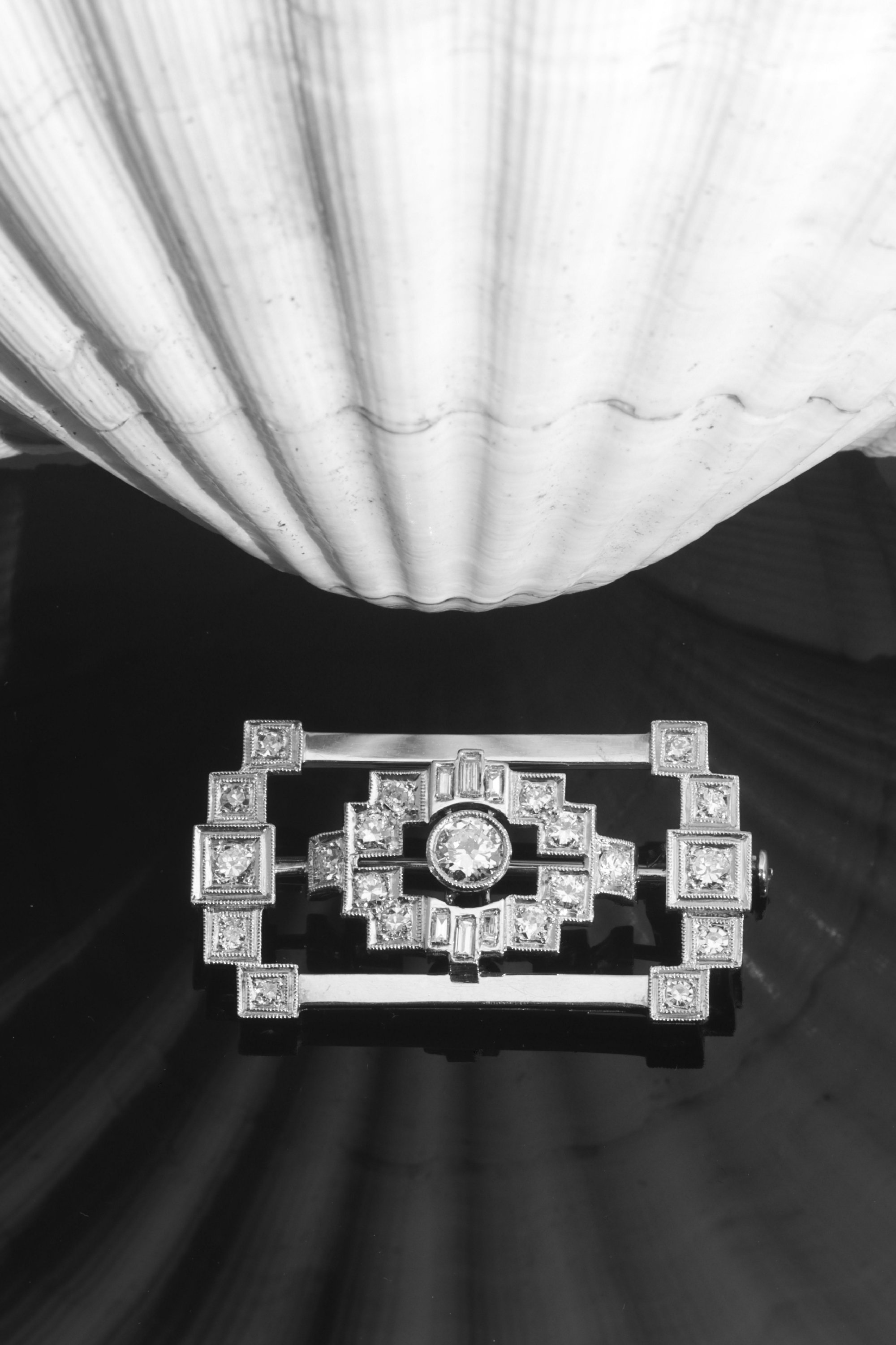 Click the picture to see of this vintage 1930's Art Deco diamond brooch