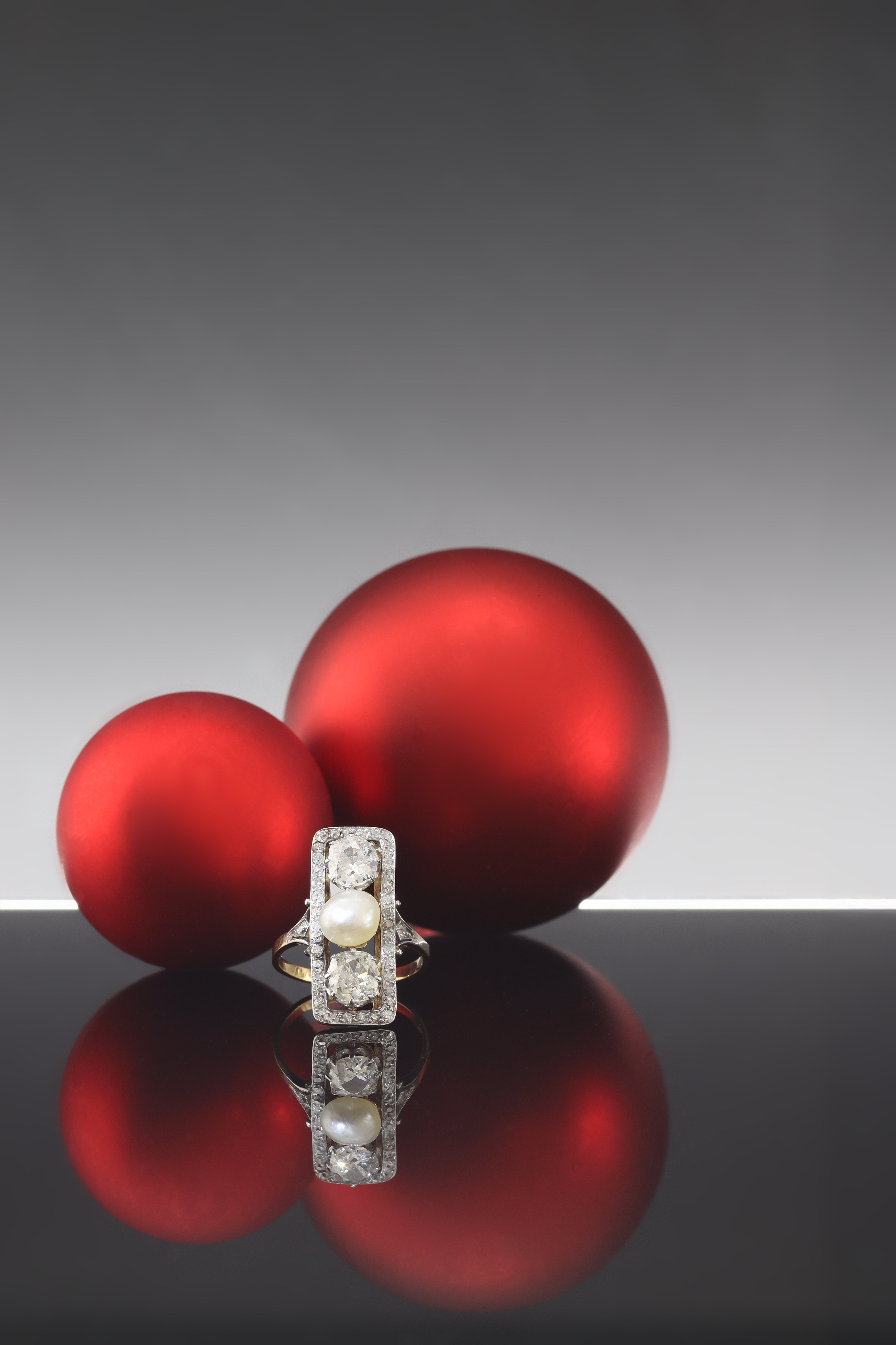 Click the picture to find out more about this Legacy of Love: Ring Bridging Deco and Romance