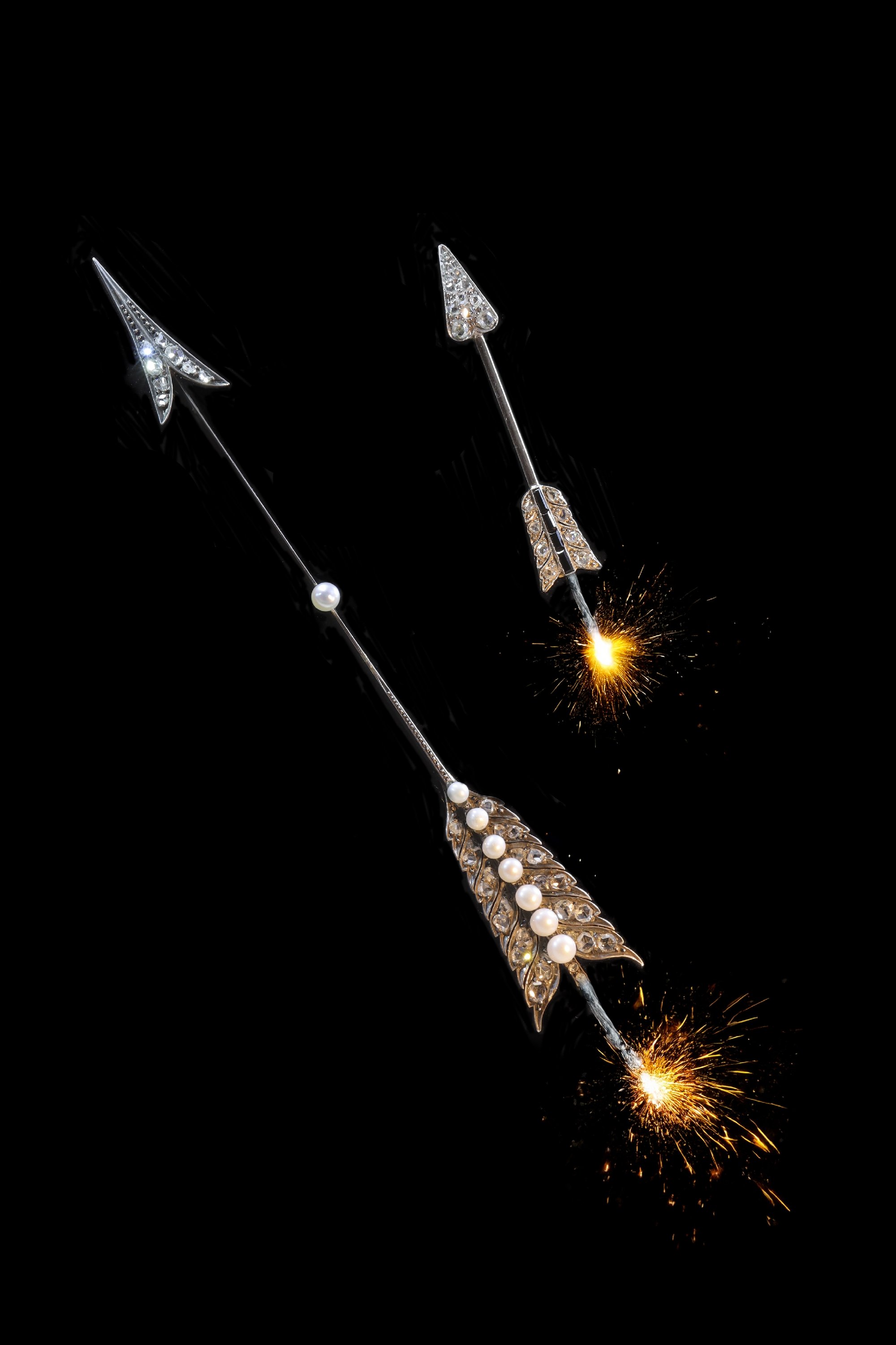 Click the picture to to get to our complete collection of Fine Vintage and Antique Jewellery