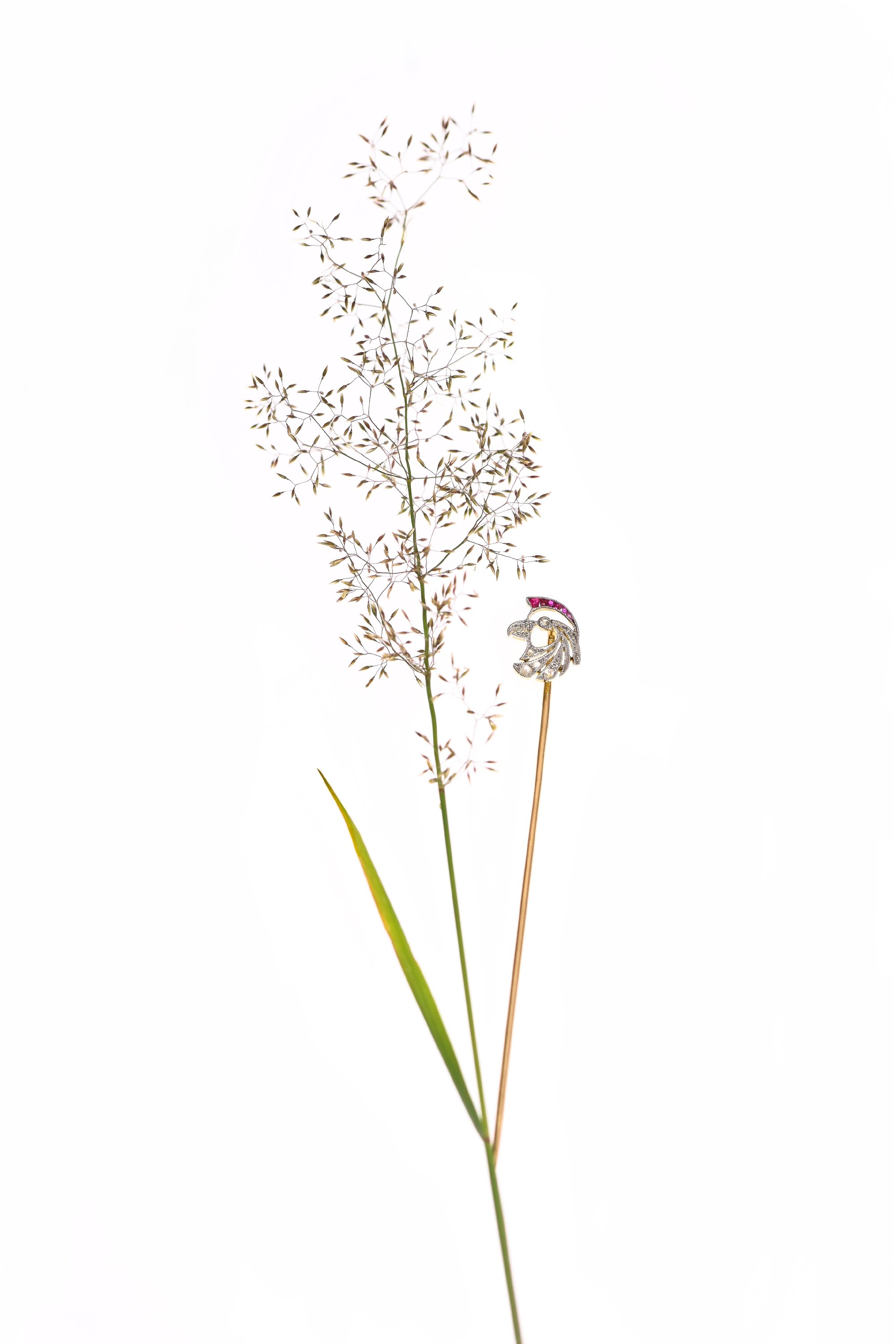 Click the picture to find out more about this Art Deco Majesty: The Falcon Head Stickpin