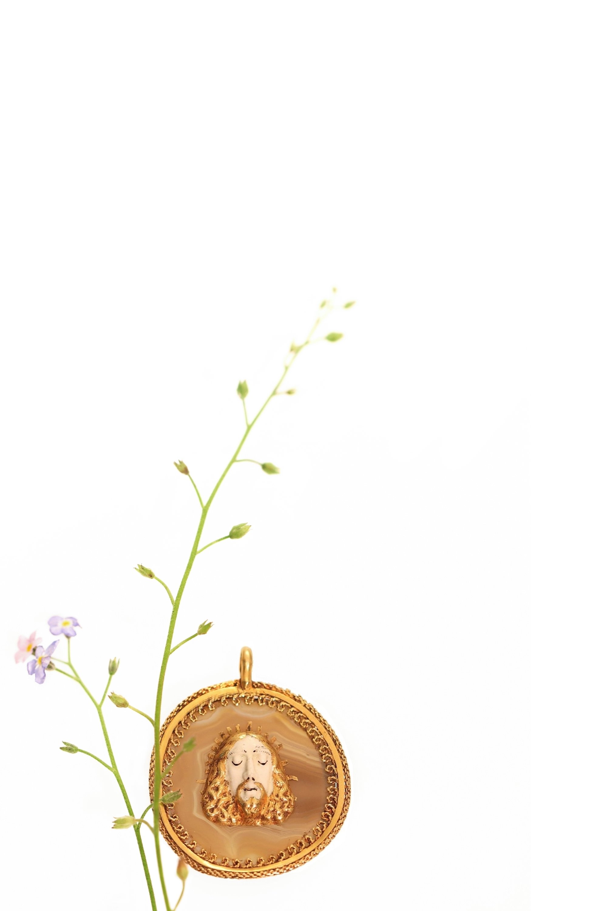 Click the picture to find out more about this Renaissance Devotional Pendant, ca. 1580  Christ in Enamel on Banded Agate